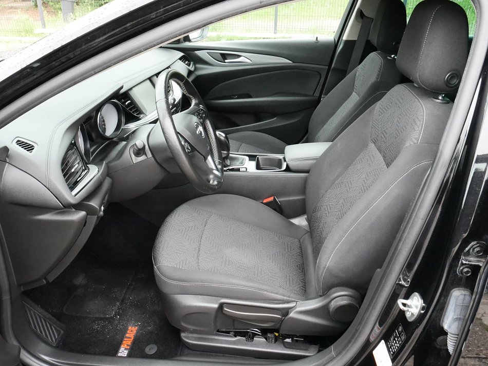 Opel Insignia 1.5 Turbo 