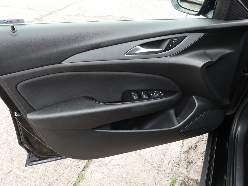 Opel Insignia 1.5 Turbo 