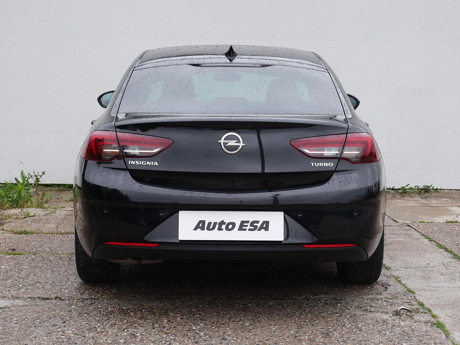 Opel Insignia 1.5 Turbo 
