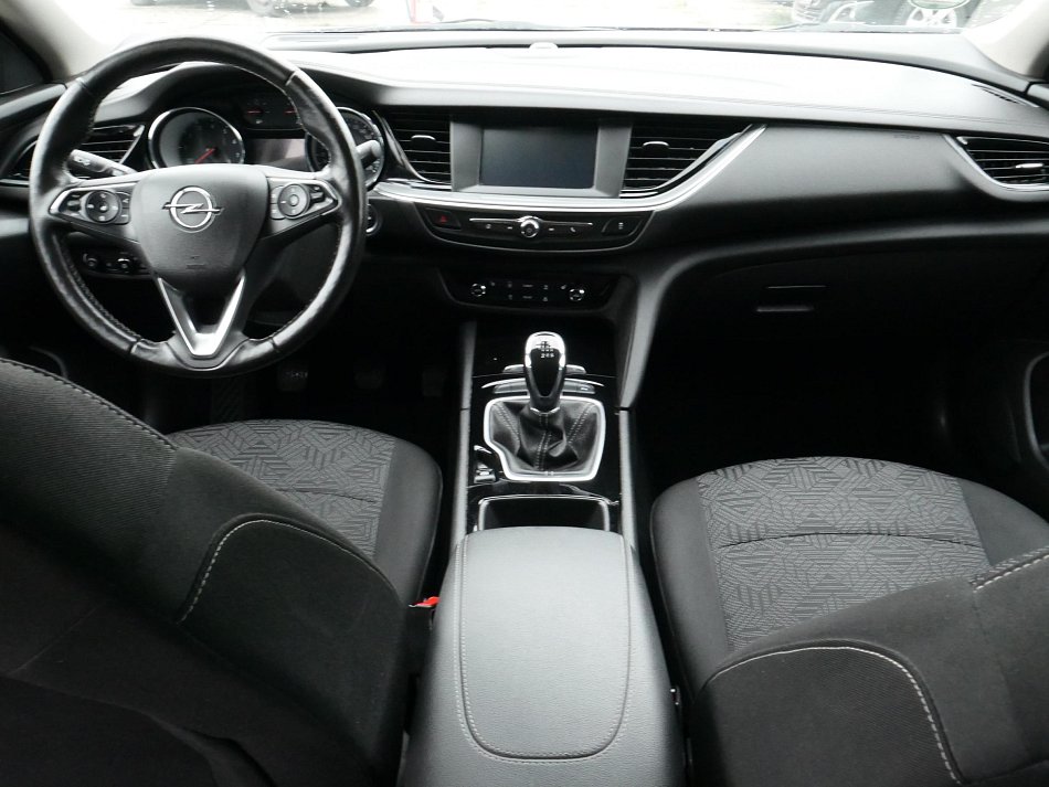 Opel Insignia 1.5 Turbo 