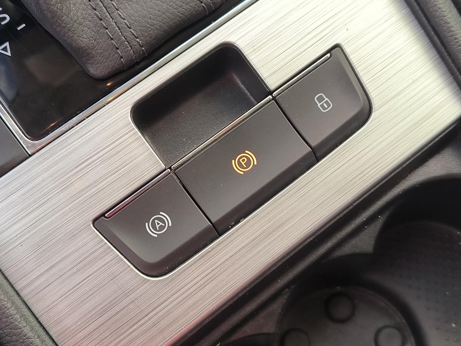 Škoda Superb III 2.0 TDi Ambition