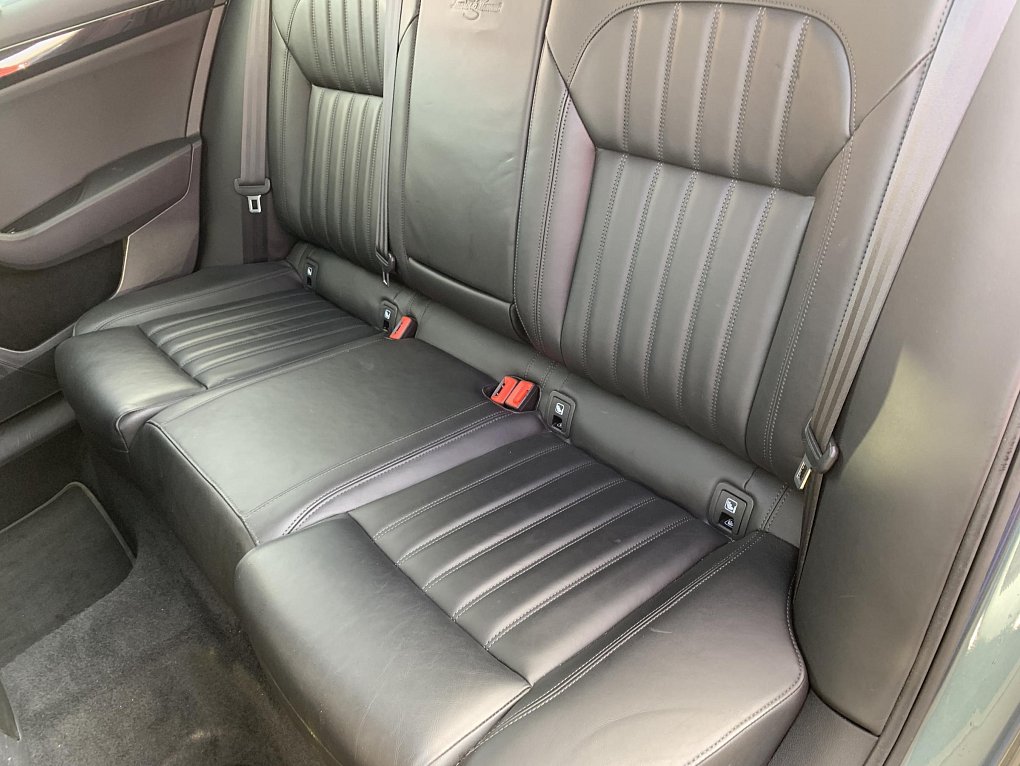 Škoda Superb III 1.8 TSi L&K