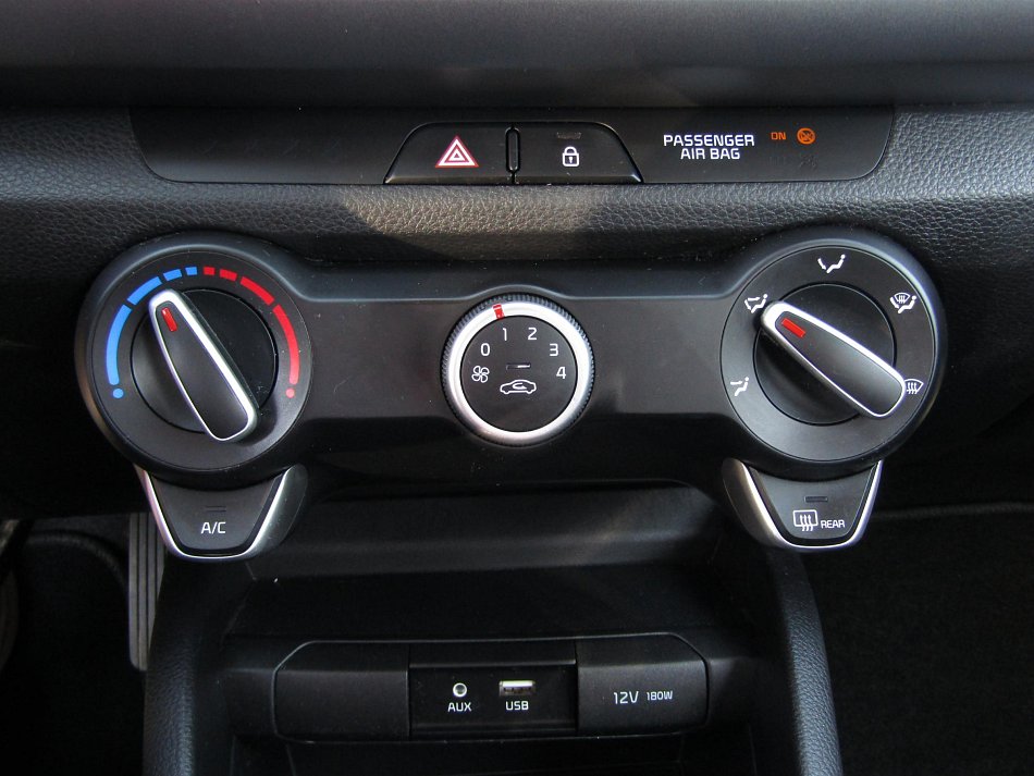 Kia Rio 1.2i 
