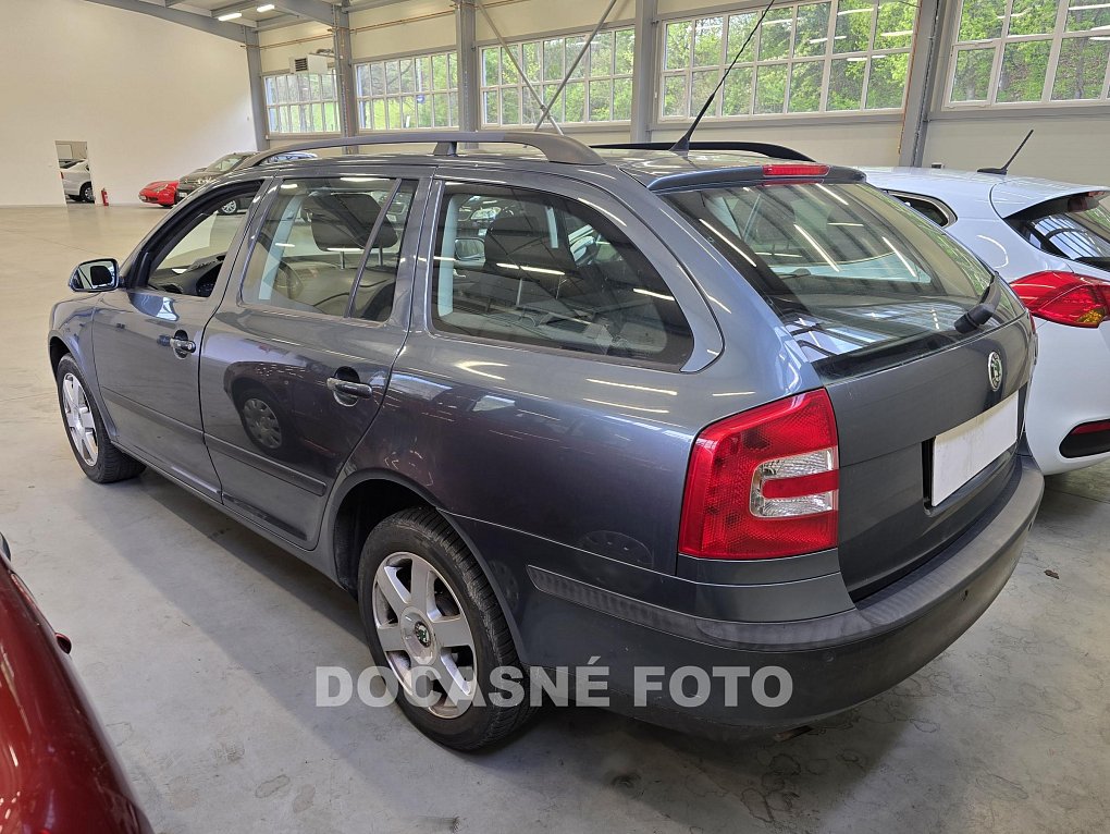 Škoda Octavia II 1.6 FSI 