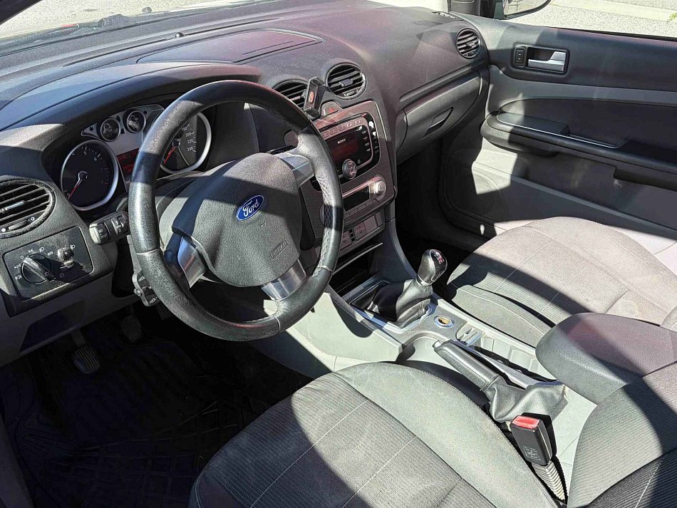 Ford Focus 1.6i 