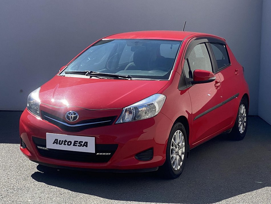 Toyota Yaris 1.3i 