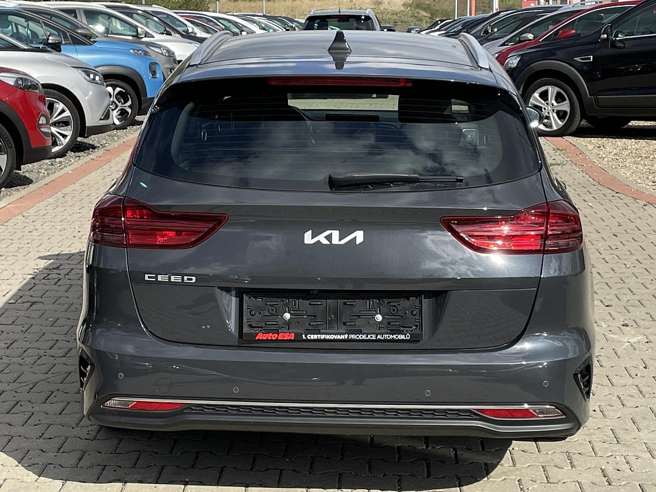 Kia Ceed 1.5 T-GDi Vision