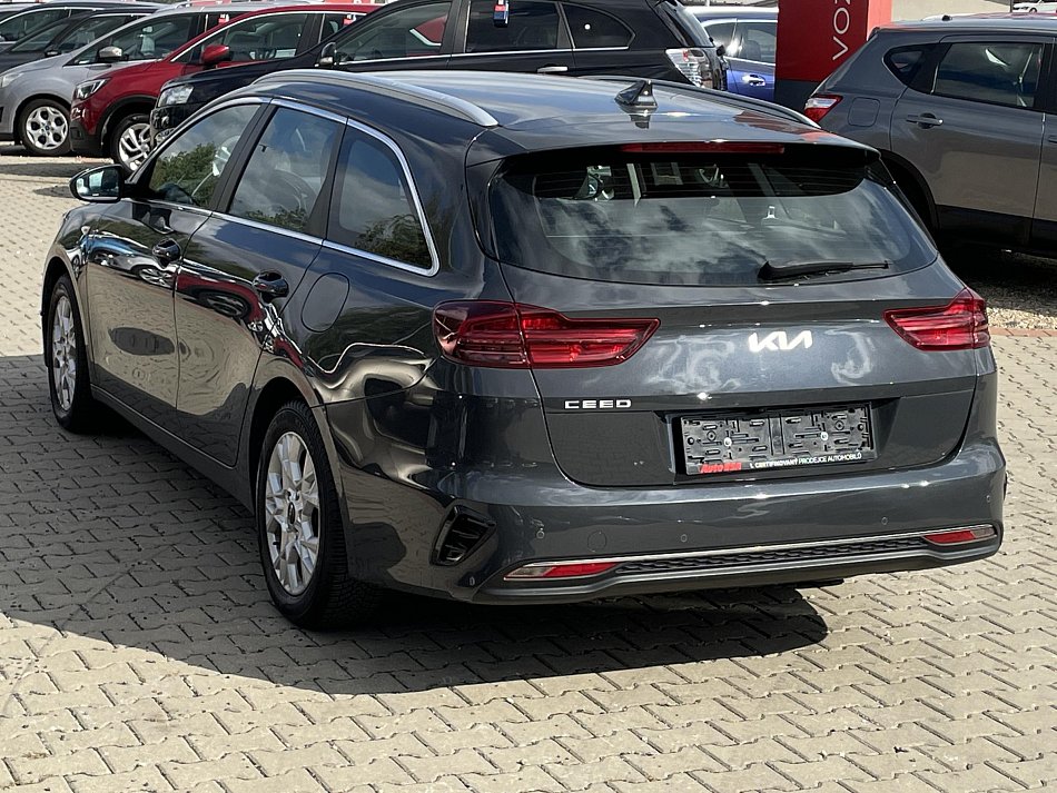 Kia Ceed 1.5 T-GDi Vision
