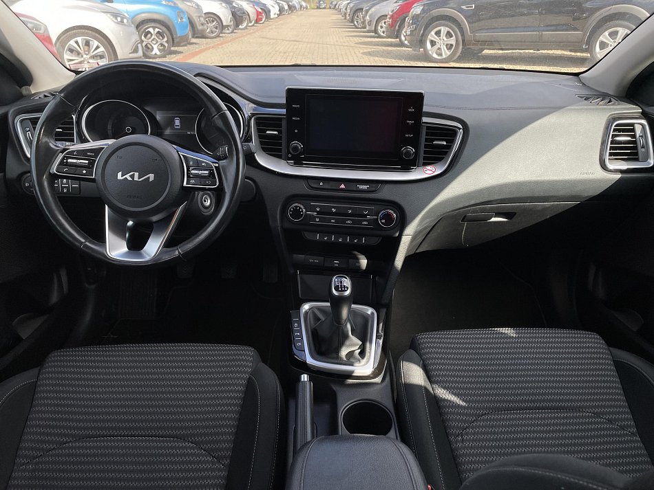 Kia Ceed 1.5 T-GDi Vision