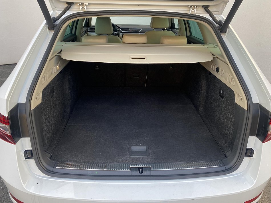 Škoda Superb III 2.0 TDi 