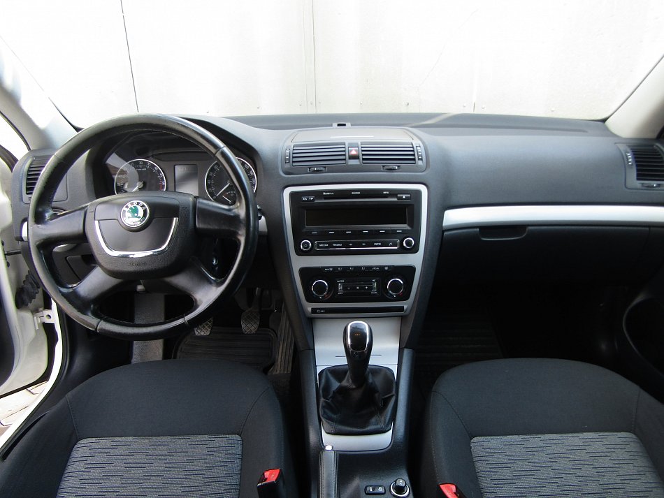 Škoda Octavia II 1.6 TDi Ambition