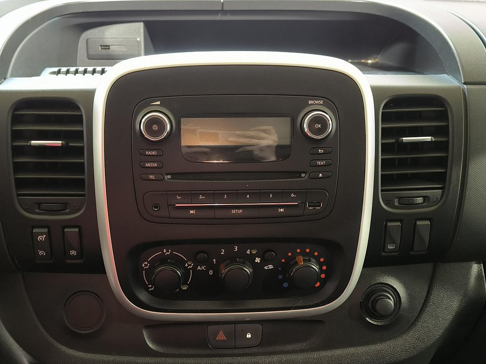 Opel Vivaro 1.6CDTi  8míst