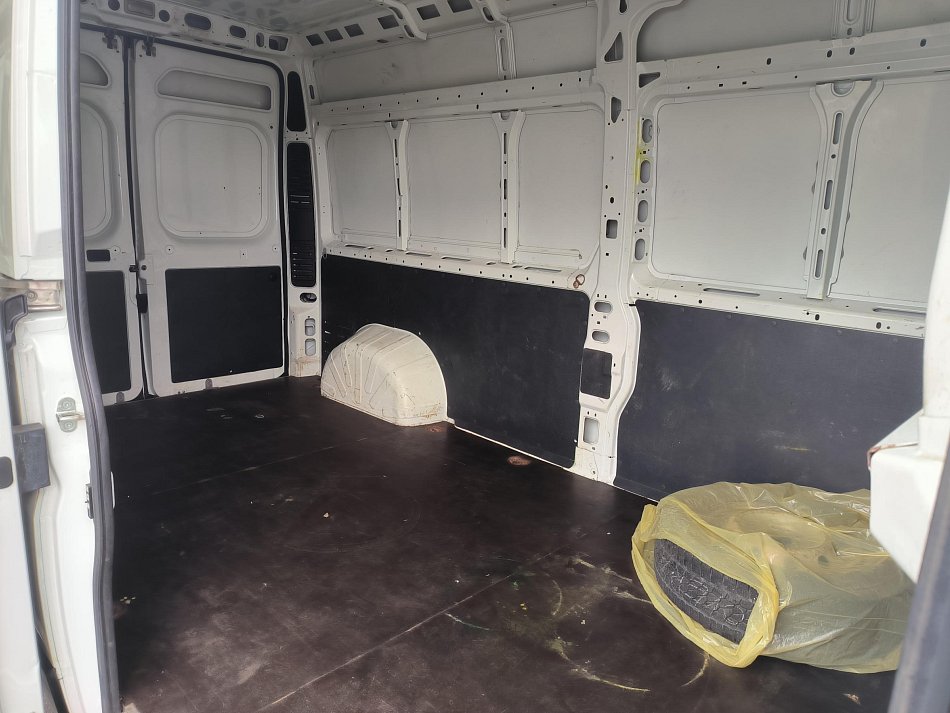 Peugeot Boxer 2.2HDi  L3H2