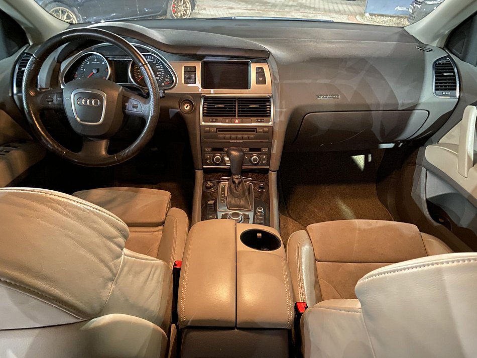 Audi Q7 3.0 TDi  Quattro