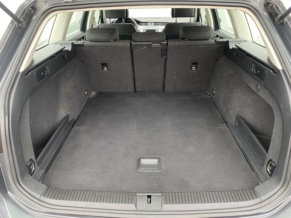 Volkswagen Passat 1.6 TDi Comfortline