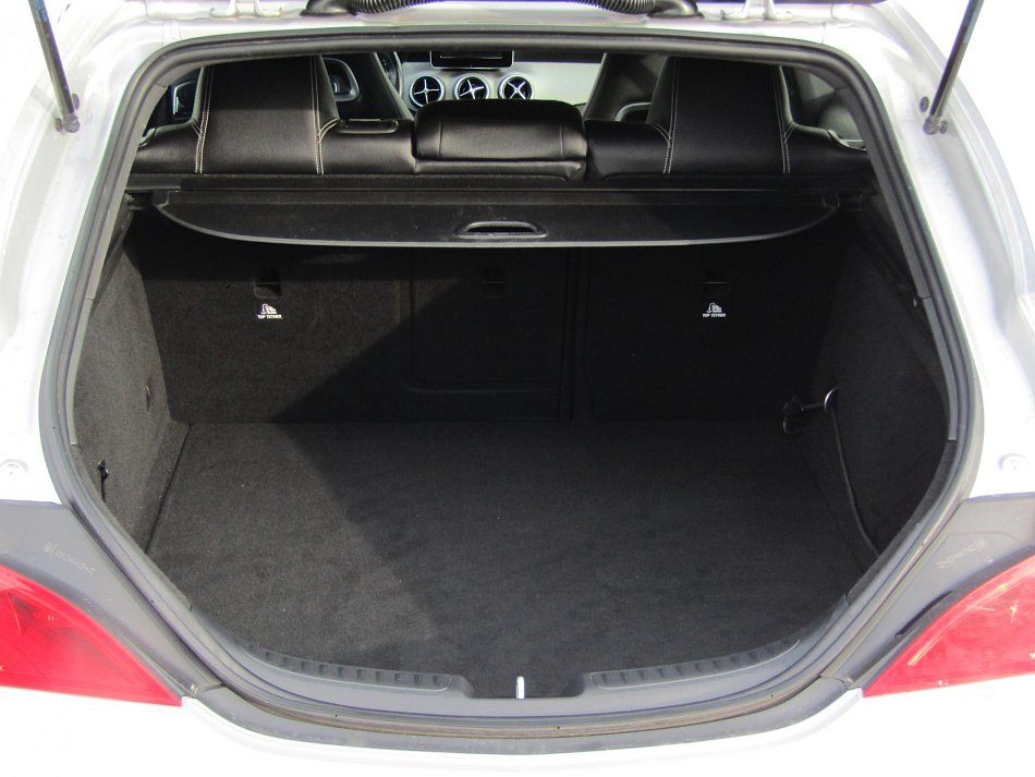 Mercedes-Benz CLA 2.2d  200d