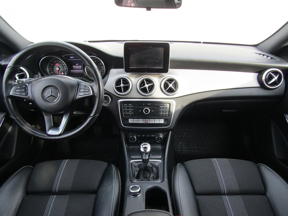 Mercedes-Benz CLA 2.2d  200d