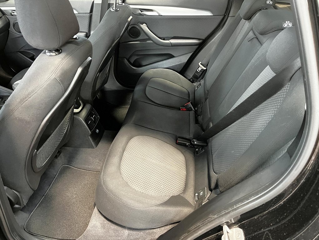 BMW X1 1.8i 