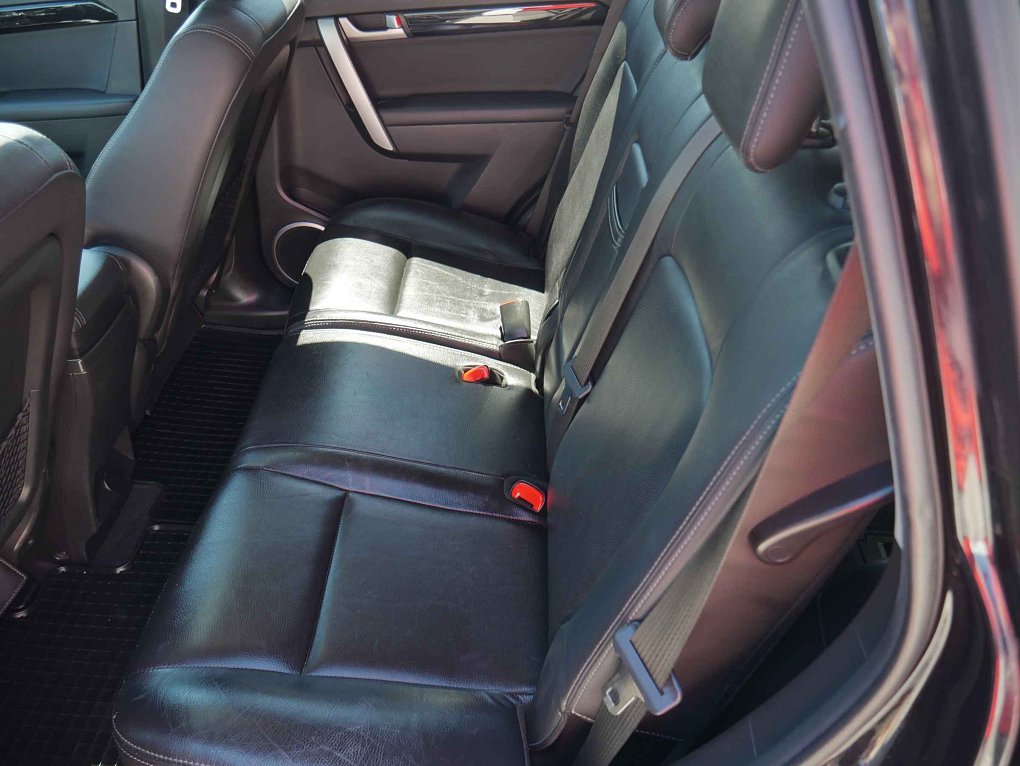 Chevrolet Captiva 2.4i  4x4, 7míst