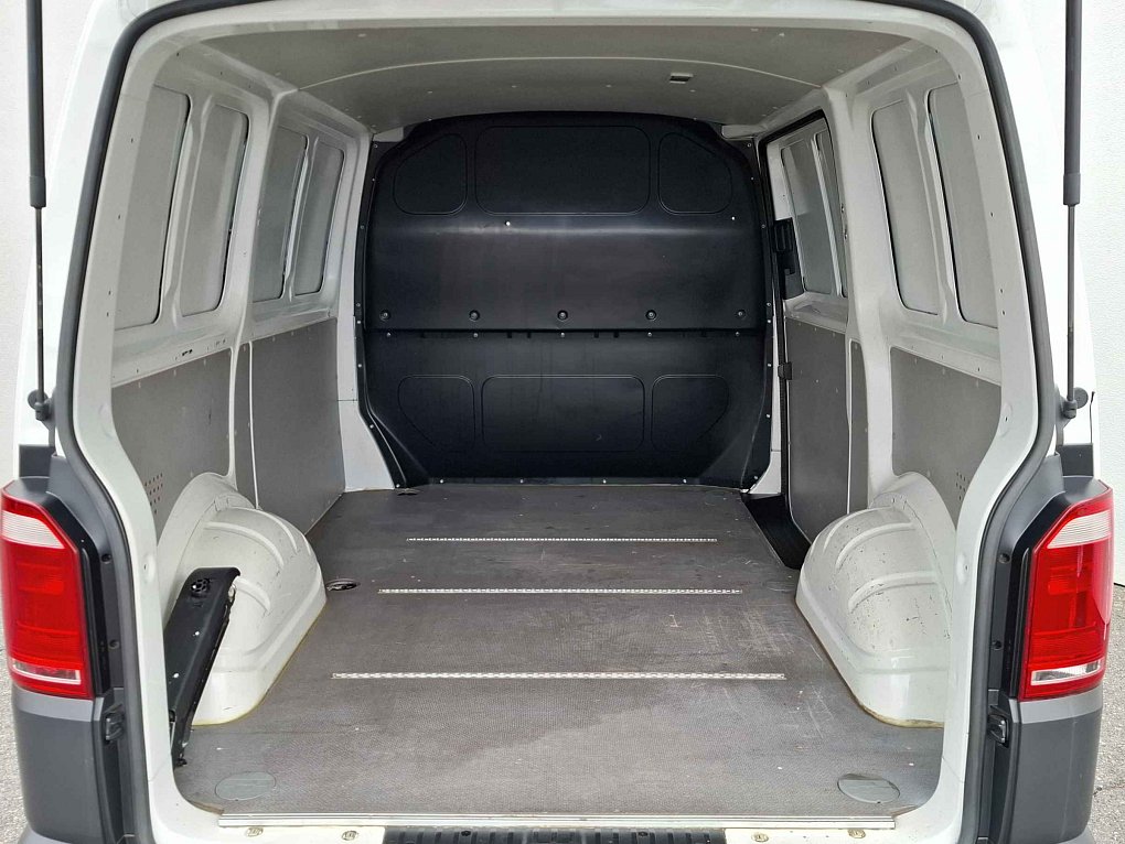 Volkswagen Transporter 2.0TDi 
