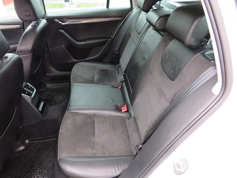Škoda Octavia III 2.0TDi Scout