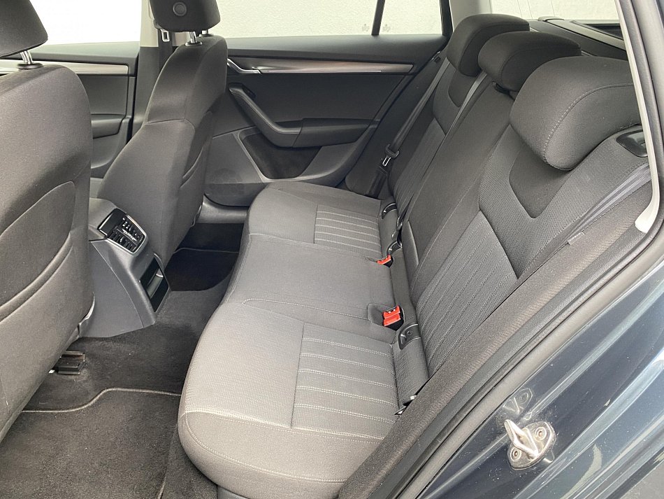 Škoda Octavia III 2.0 TSi Style