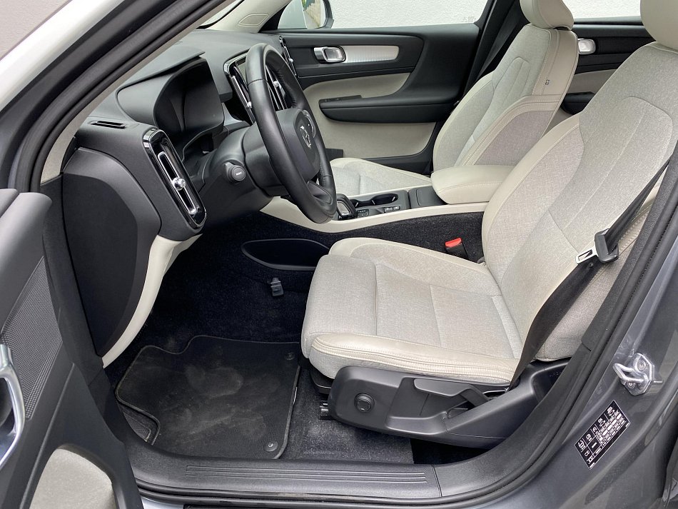 Volvo XC40 2.0 D3 Momentum