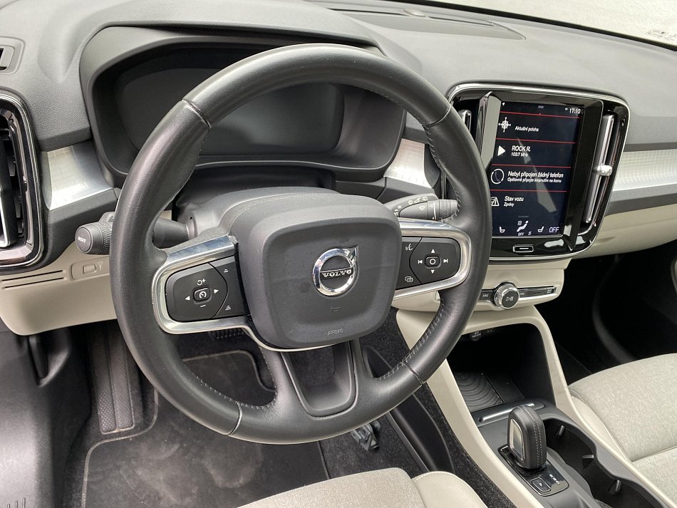 Volvo XC40 2.0 D3 Momentum