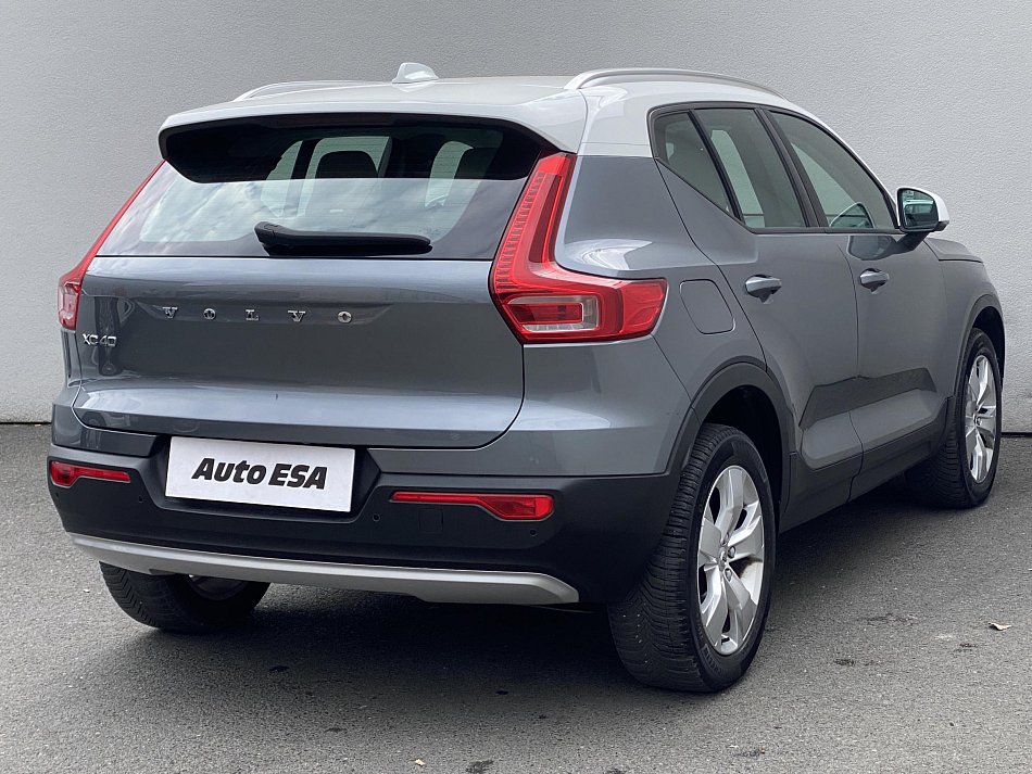 Volvo XC40 2.0 D3 Momentum