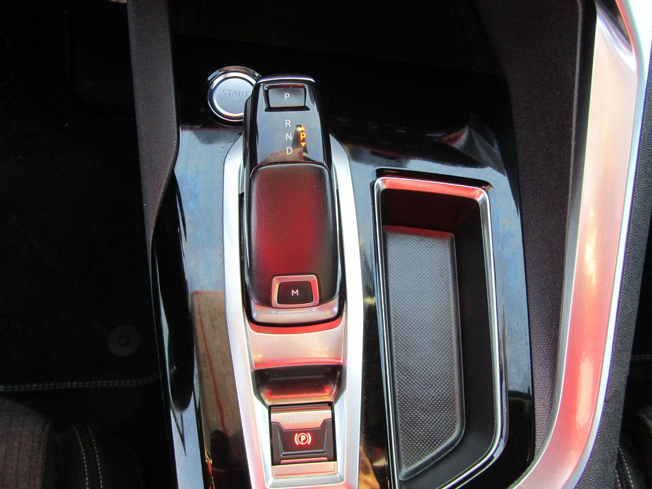 Peugeot 3008 1.6 TCe GT Line