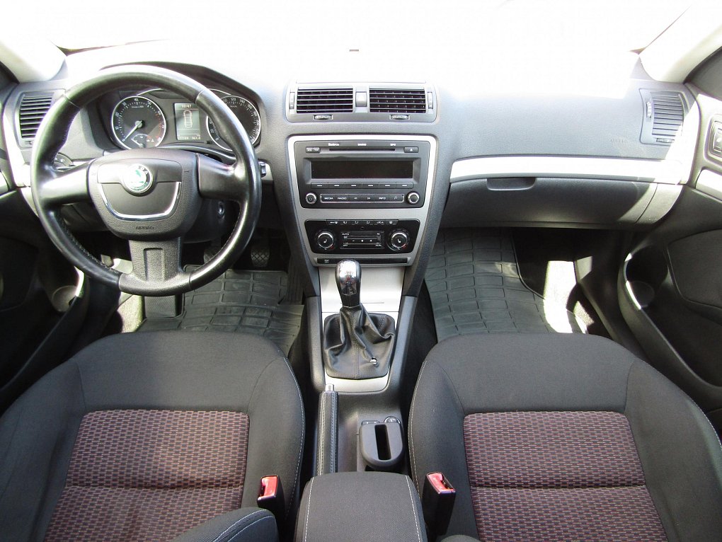Škoda Octavia II 1.4 TSi Elegance