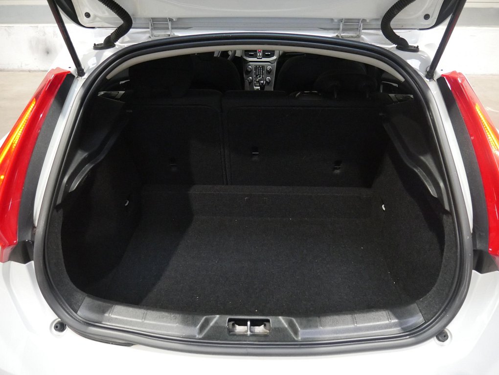 Volvo V40 1.6 D 
