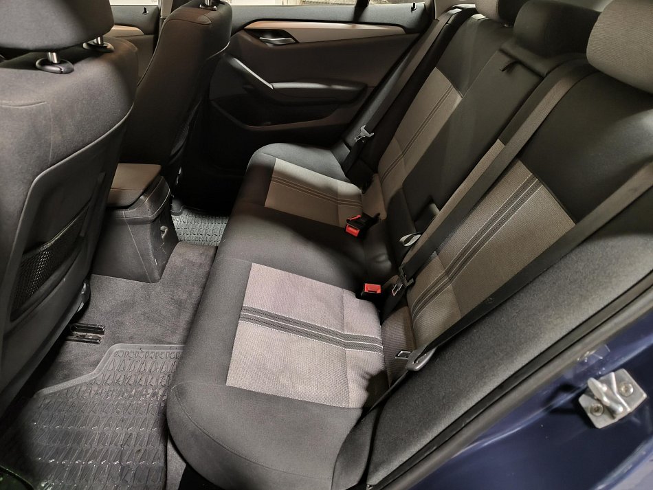 BMW X1 2.0 D  sDrive