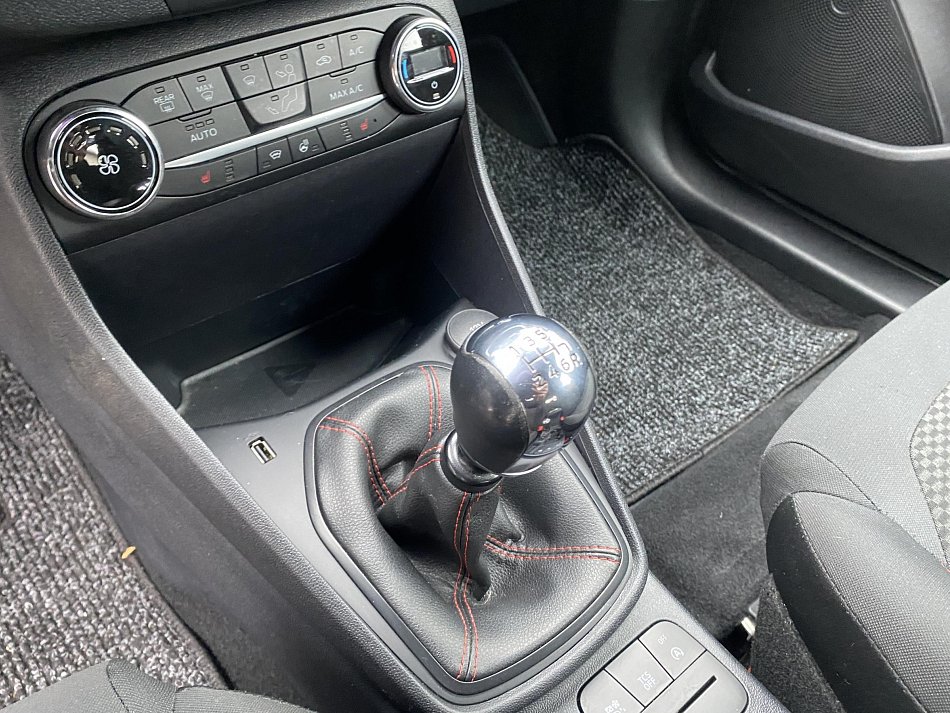 Ford Fiesta 1.0 EB ST-Line