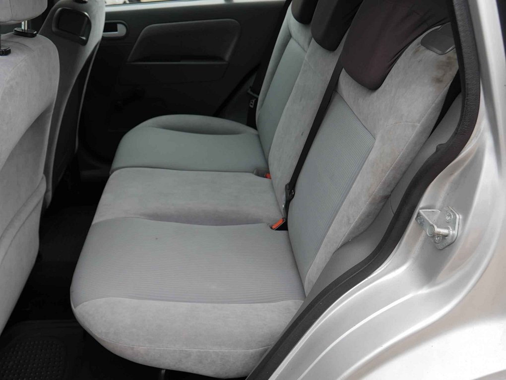 Ford Fusion 1.4i 