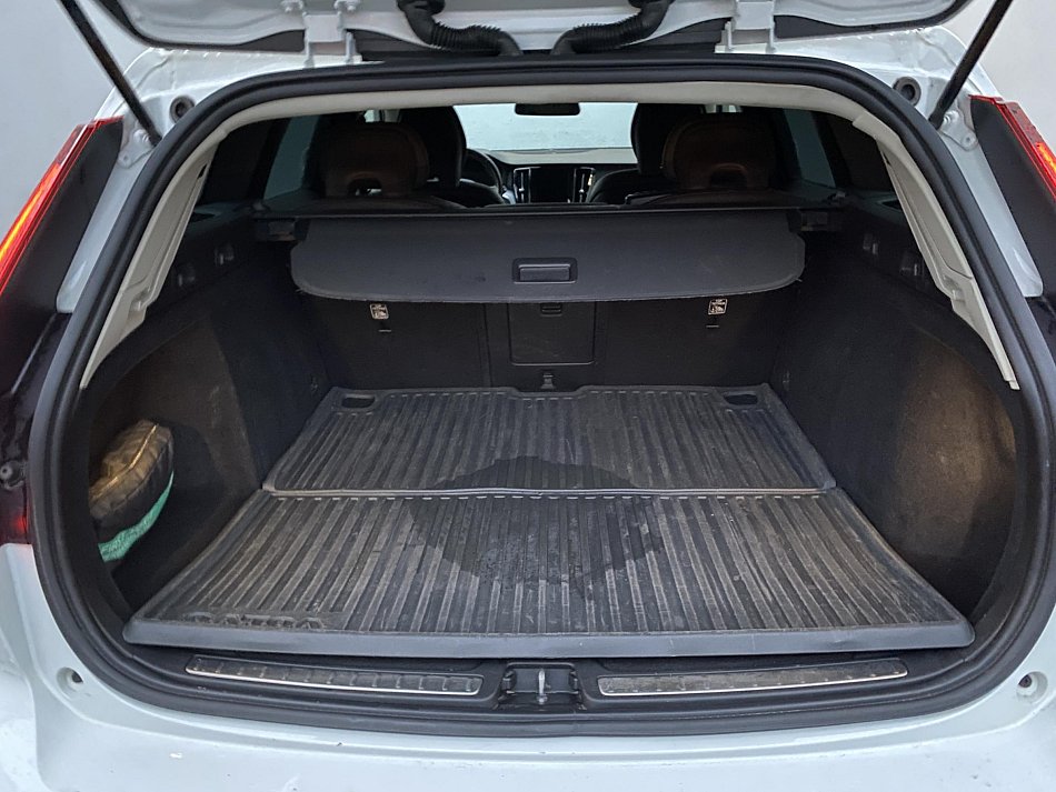 Volvo V60 2.0D 
