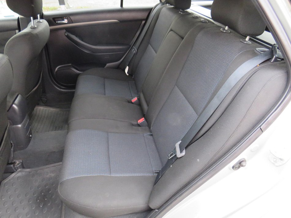Toyota Avensis 2.2D-4D 