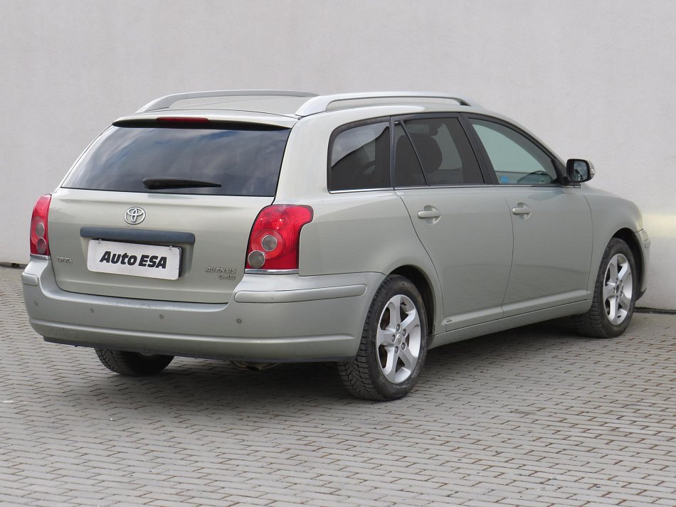 Toyota Avensis 2.2D-4D 