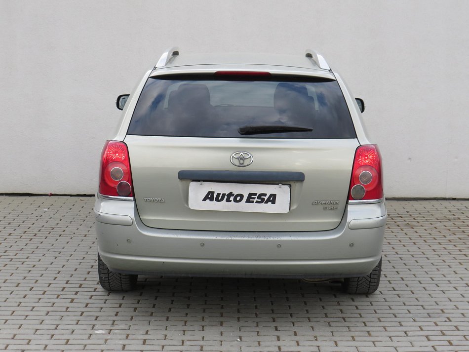 Toyota Avensis 2.2D-4D 