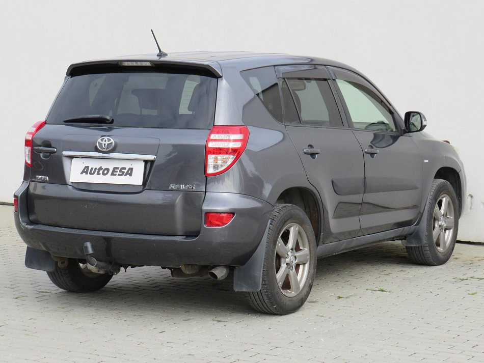 Toyota RAV4 2.2 D-4D Lux 4x4