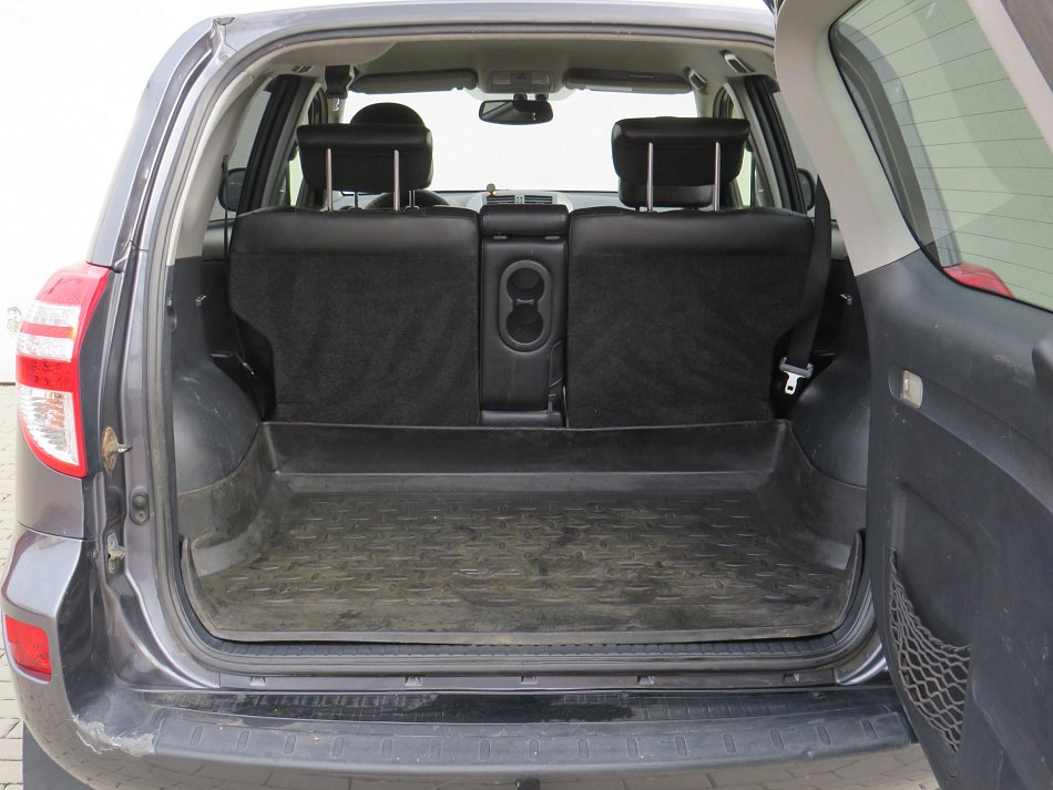 Toyota RAV4 2.2 D-4D Lux 4x4