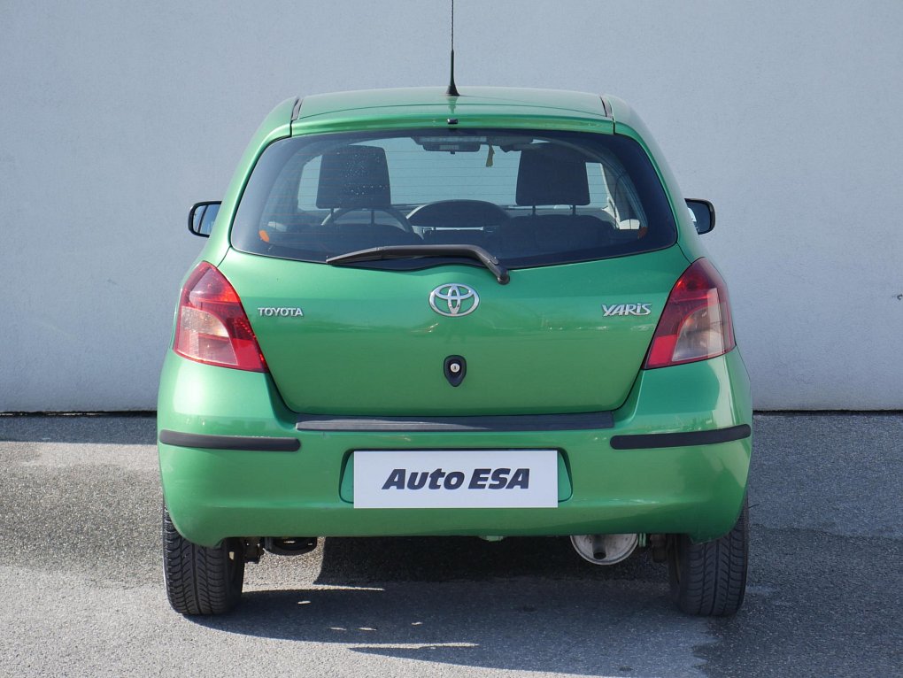 Toyota Yaris 1.0 VVT- i Terra Cool