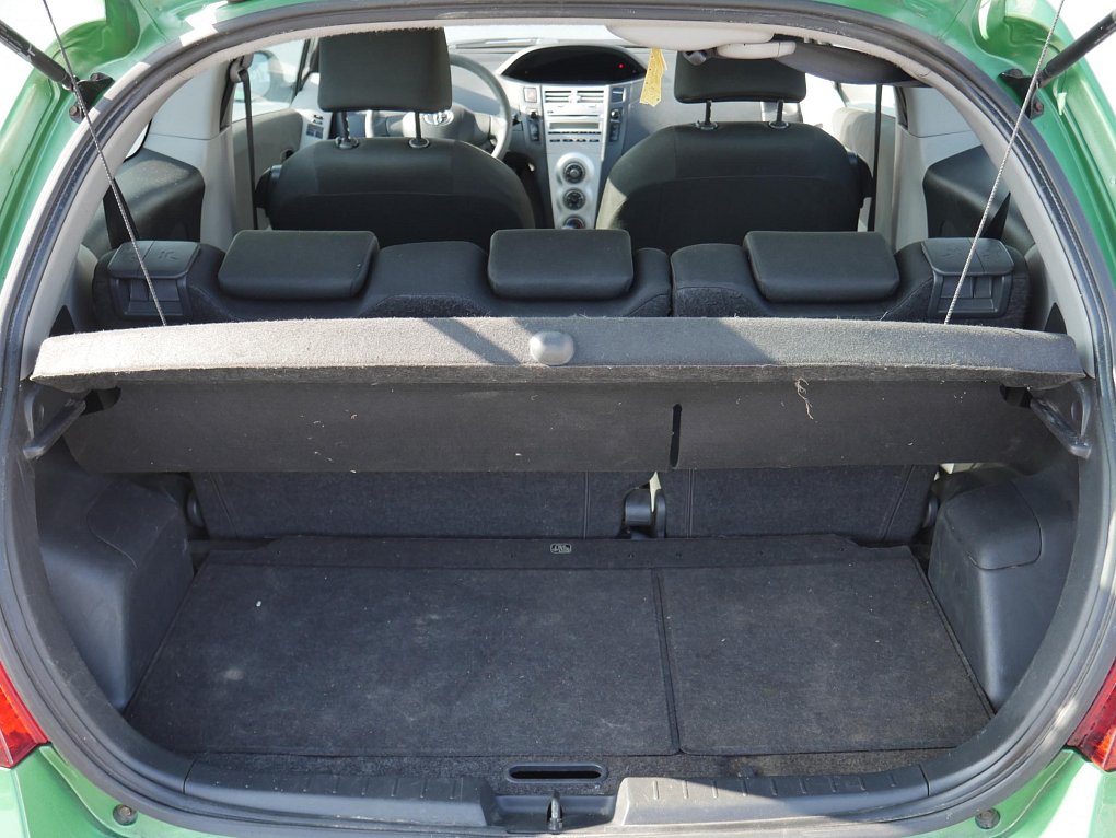 Toyota Yaris 1.0 VVT- i Terra Cool