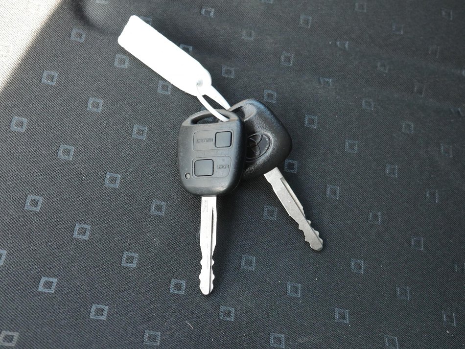 Toyota Yaris 1.0 VVT- i Terra Cool