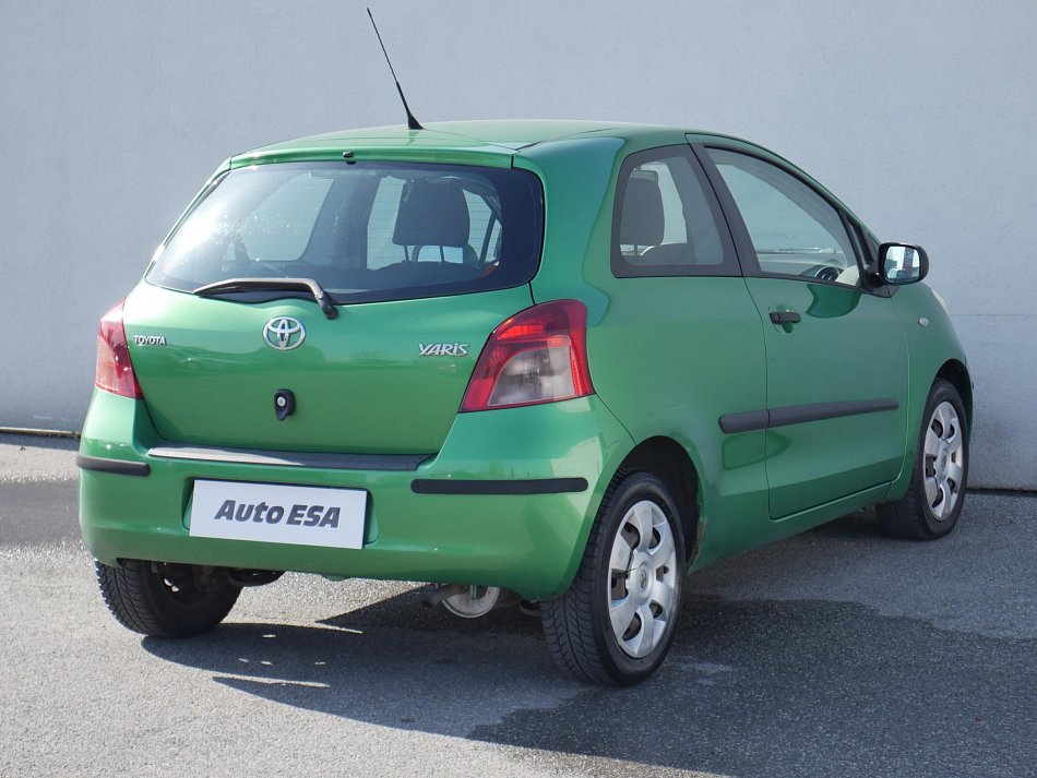 Toyota Yaris 1.0 VVT- i Terra Cool