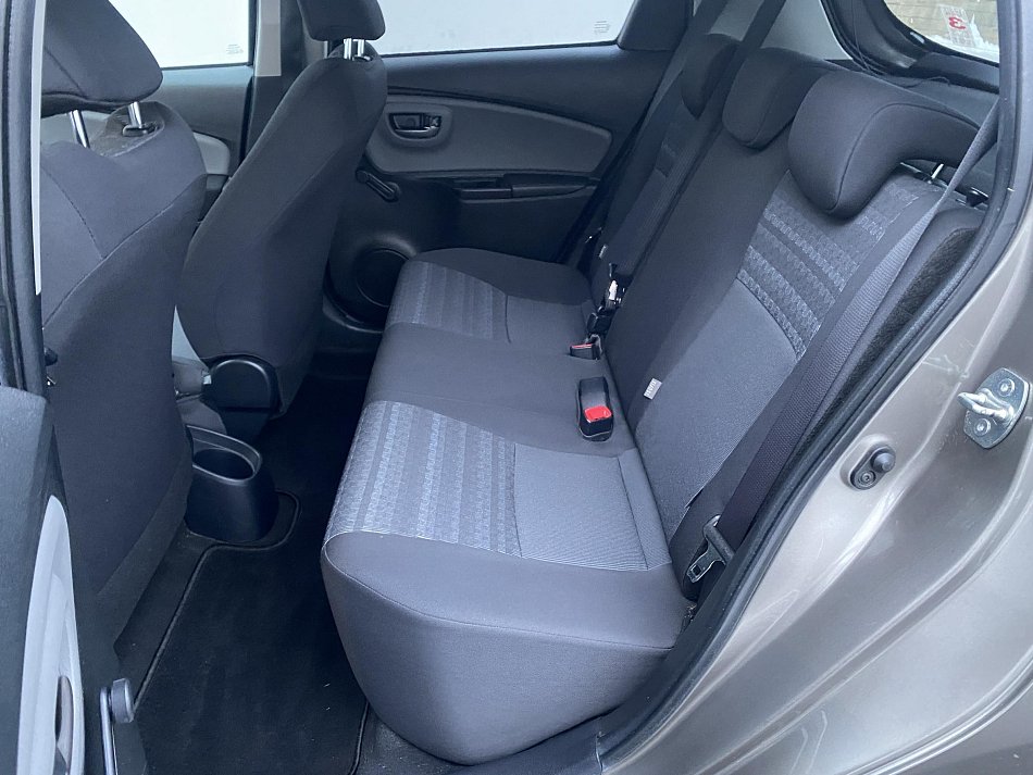 Toyota Yaris 1.4 VVT-i Dynamic