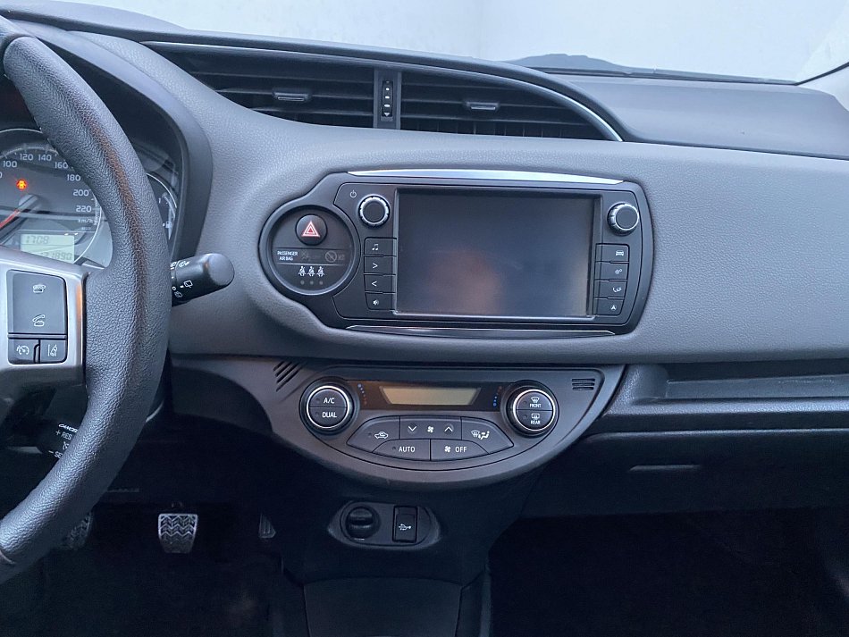 Toyota Yaris 1.4 VVT-i Dynamic