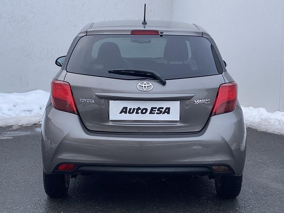 Toyota Yaris 1.4 VVT-i Dynamic