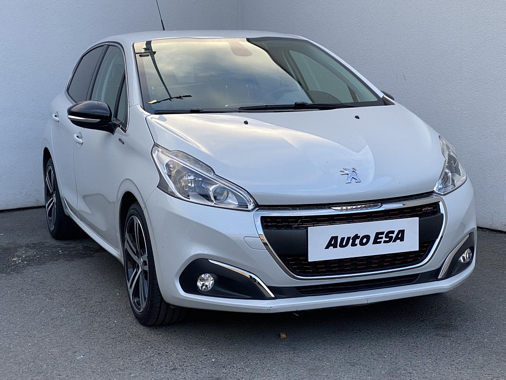 Peugeot 208 1.2PT GT Line