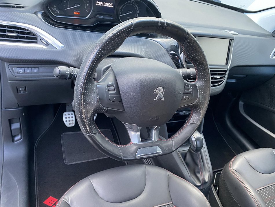 Peugeot 208 1.2PT GT Line
